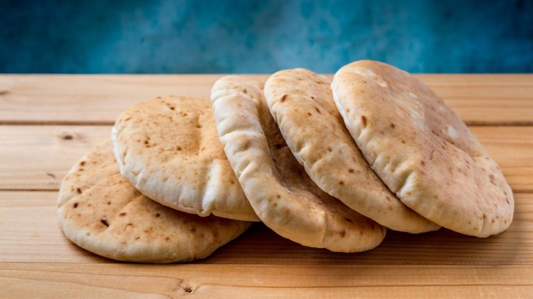 Easy sourdough discard pita bread recipe