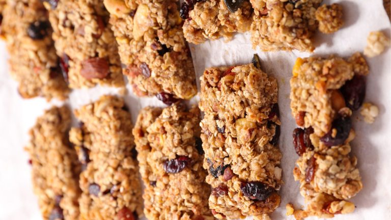 Sourdough granola recipe that's healthy and easy on the budget