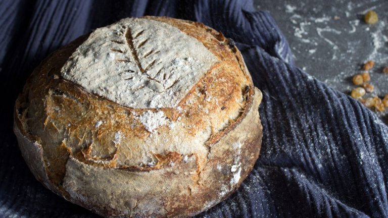 Long fermentation sourdough bread recipe