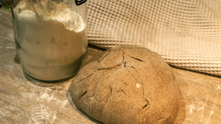 Naturally leavened sourdough bread – how to make this recipe