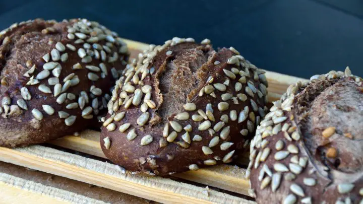 Sourdough rye sandwich bread recipe – soft and delicious