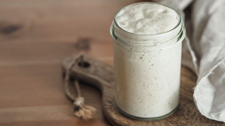 3 signs for how to know when sourdough starter is ready