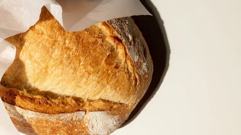 How to wrap sourdough bread loaf