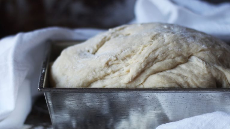 How long to let sourdough rise – tips for best oven spring