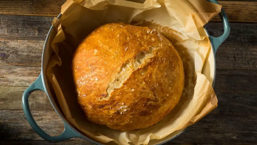 The ultimate guide to no knead sourdough bread: no stressing, no kneading!