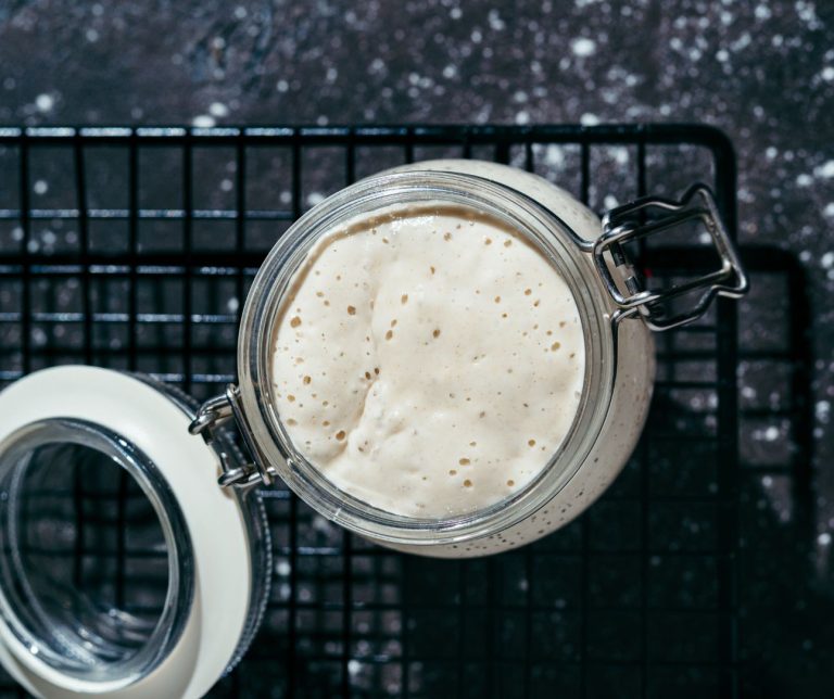 How to make gluten free sourdough starter