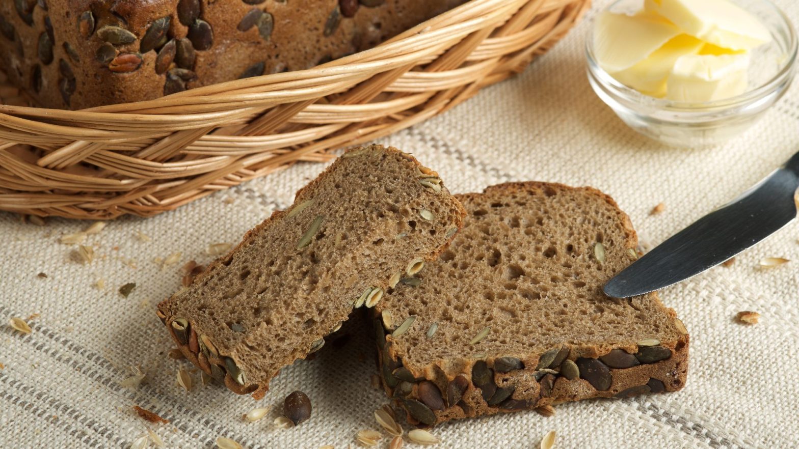 How to Make Danish Rye Bread [An Easy Recipe]