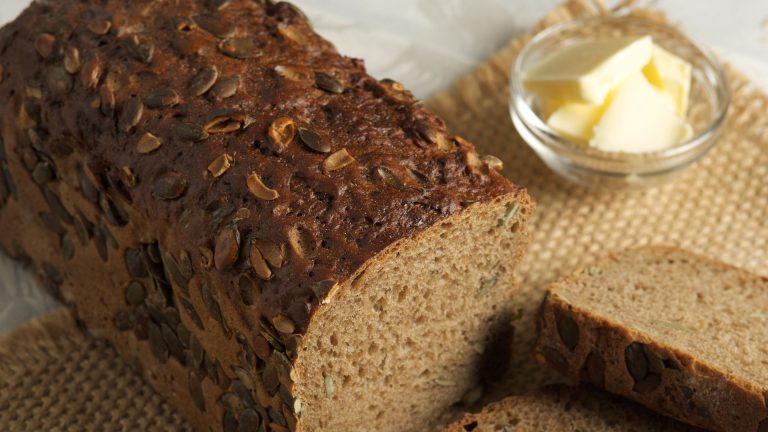 How to make danish rye bread [the easiest recipe]