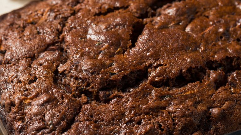 How to make chocolate sourdough bread [step by step guide]