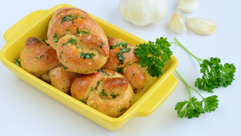 Sourdough Garlic Knots Recipe (Rich And Super Satisfying!) 111 Sourdough garlic knots recipe (rich and super satisfying! )
