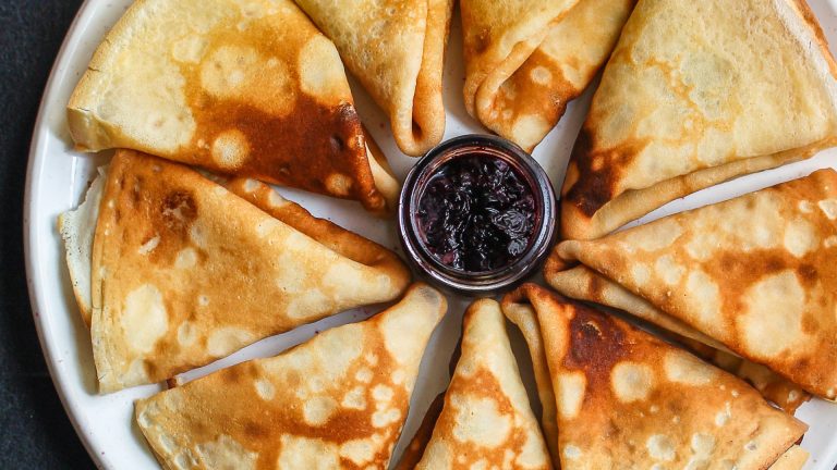 Easy recipes using sourdough starter [with step by step guide]