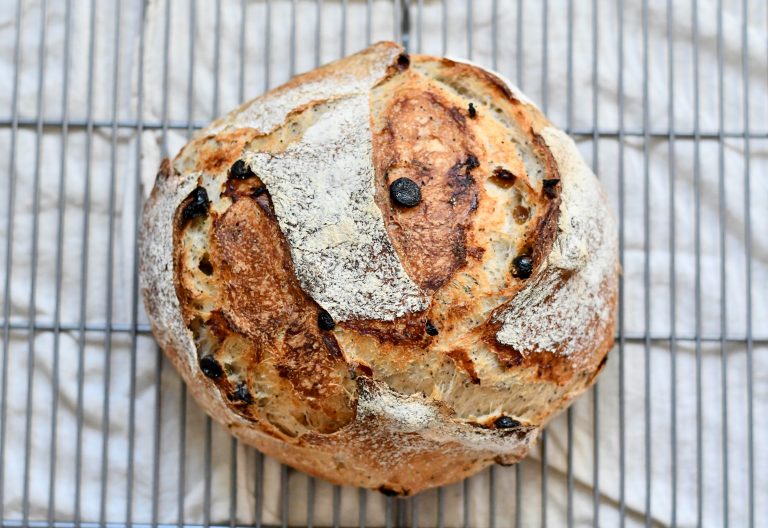 Easy sourdough bread
