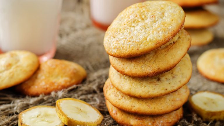 Turn those black bananas into perfect banana bread cookies