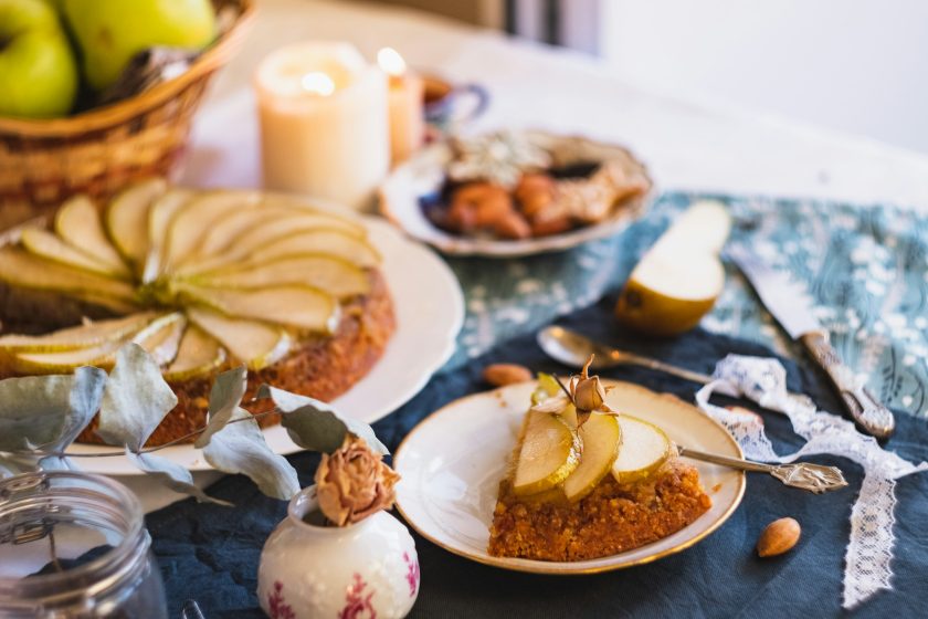 13 Easy Winter Cake Recipes For Cozy, Crowd-Pleasing Desserts 2 Spiced pear cake