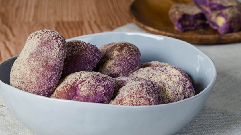Ube bread recipe (how to make soft ube pandesal with cheese inside)