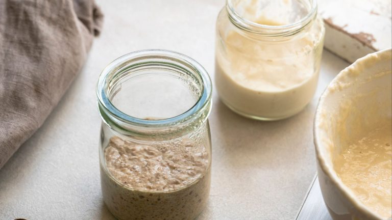 Rise timing vs. Age of sourdough starter (what actually changes as your starter gets older)