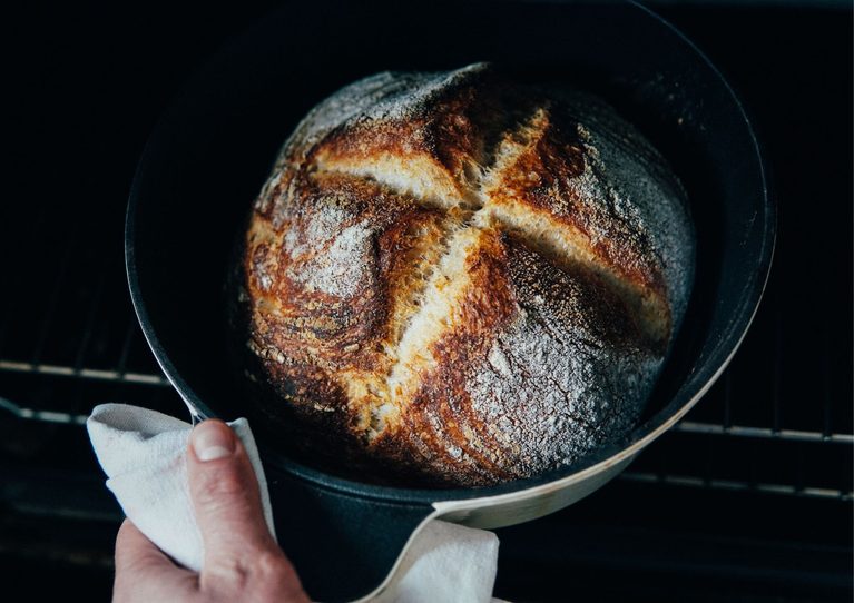 How to make bread without kneading (just 4 ingredients)